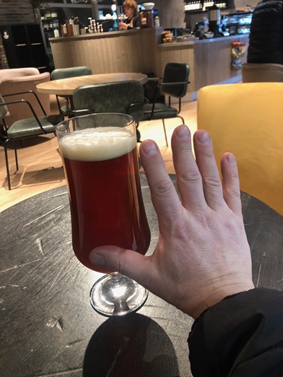 En stor öl på Arlanda på hemresan